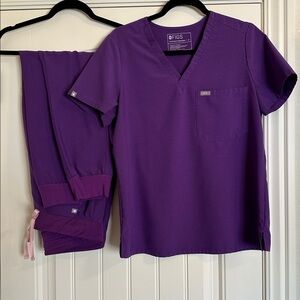 “Digital Grape” Medium Set